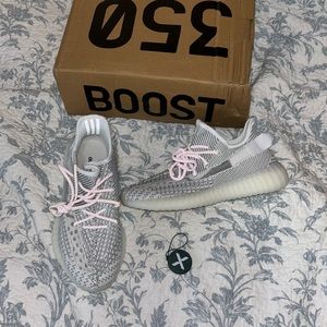 Men’s 7 1/2 or women’s 8 1/2 purchased from StockX